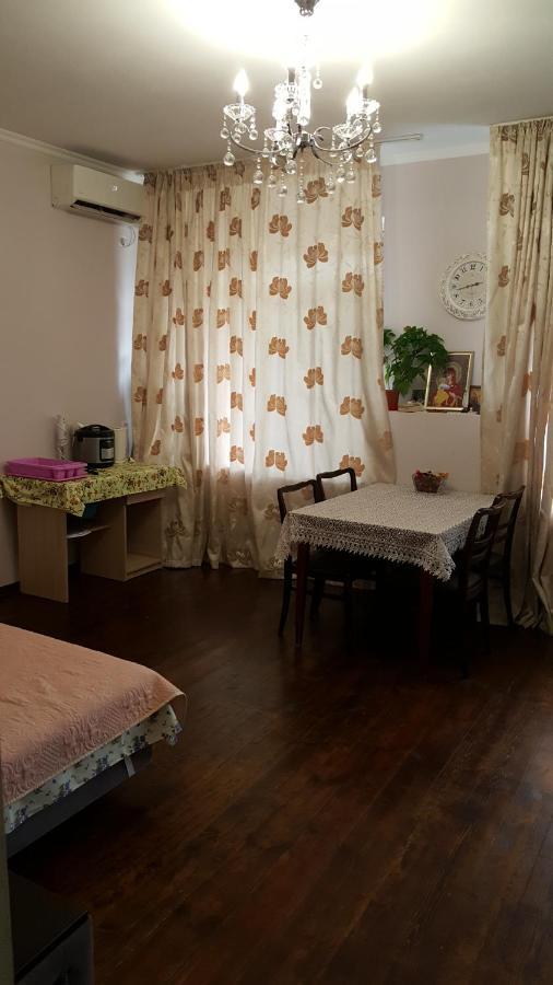 Абазинская 35 Sukhumi Exterior foto